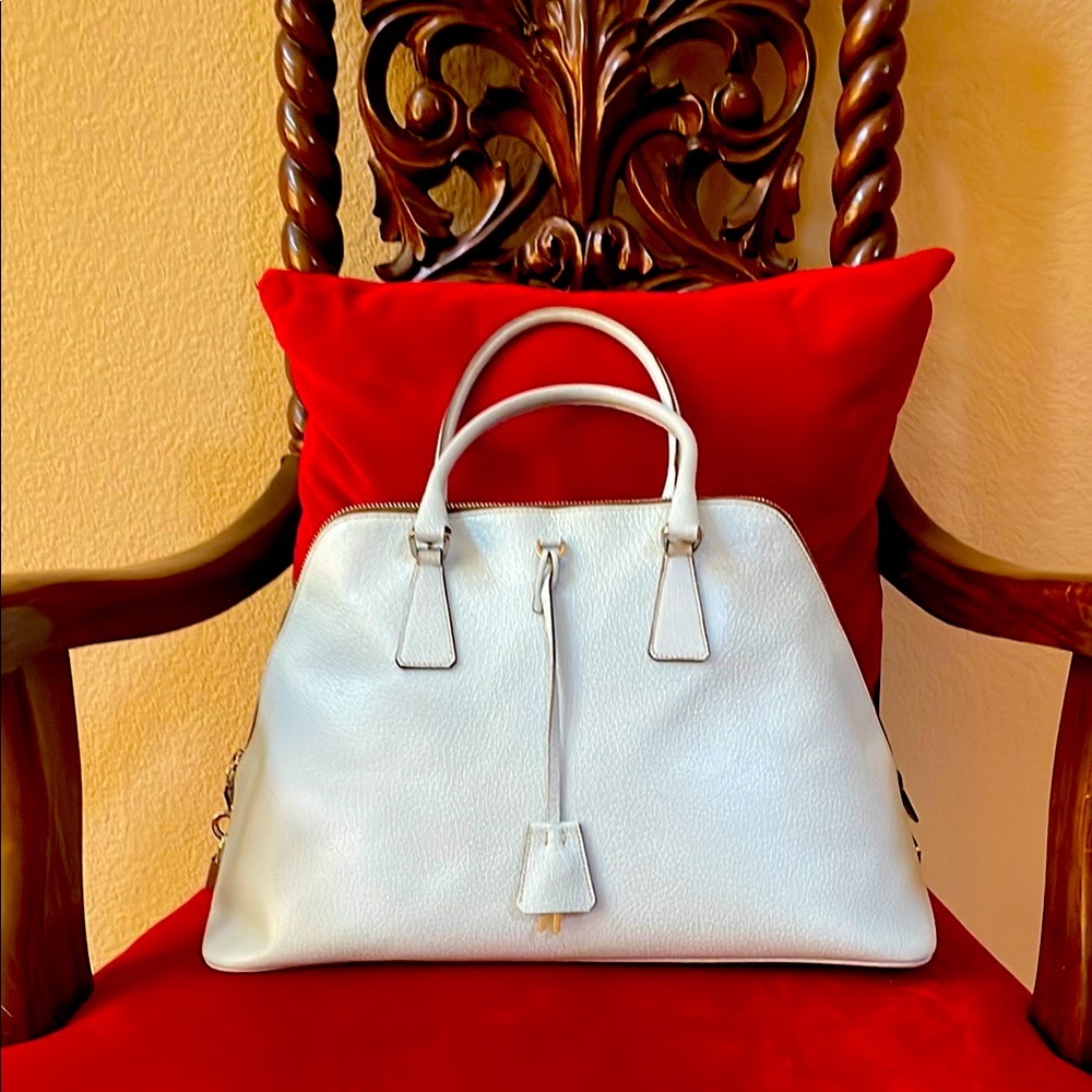 Elegant Prada baby blue Leather Handbag
